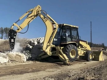 Locação de Retroescavadeira com Rompedor